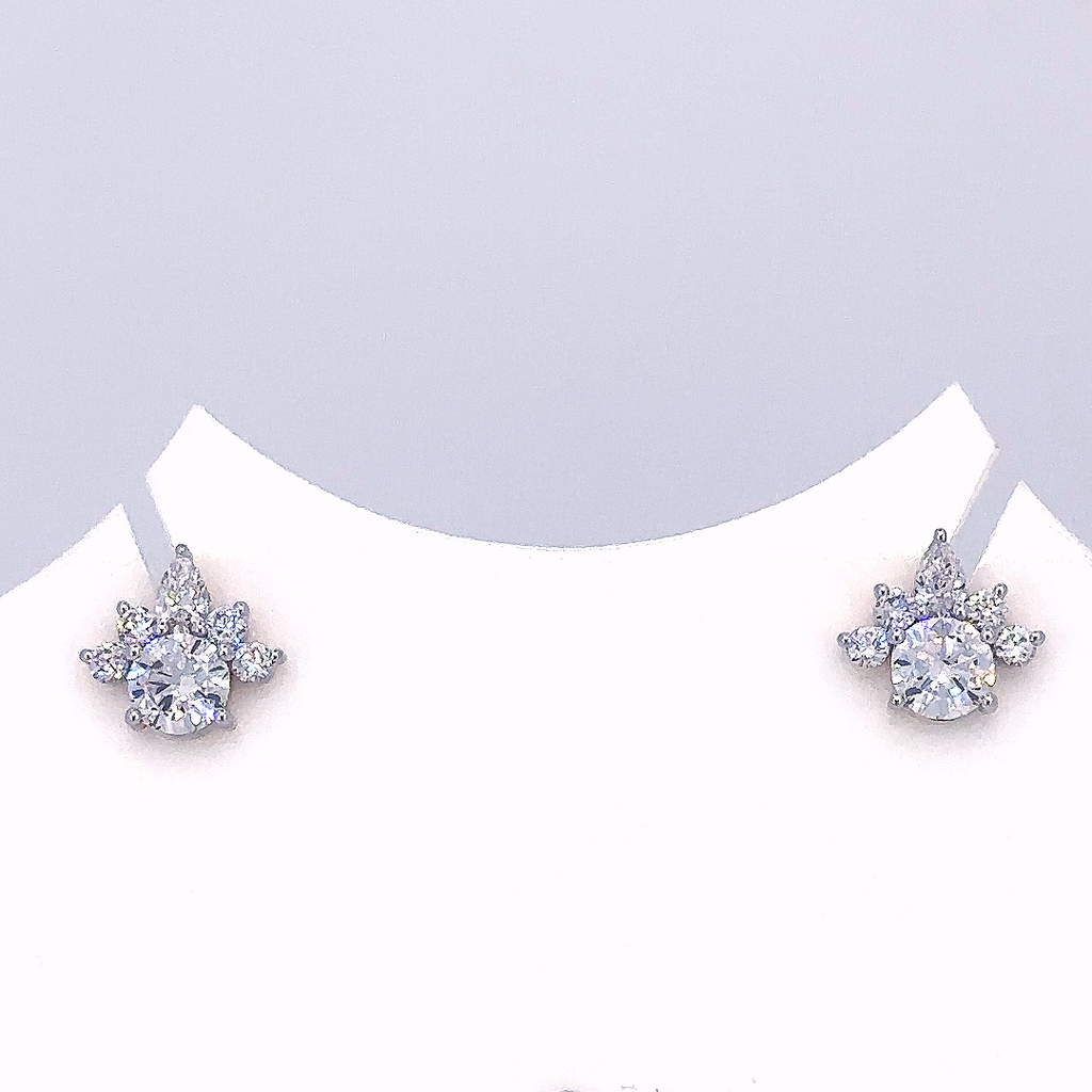 18K Gold Round Lab Diamond Cluster Stud Earrings