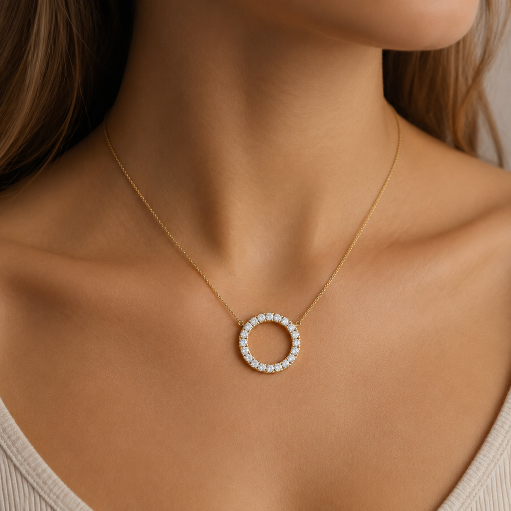 Round Diamond Circle Halo Pendant