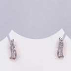 Boucles d'oreilles grimpeuses à vis avec diamants de synthèse taille poire